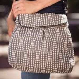 VARU Stella Pleat Purse Crossbody Bag Adjustable Strap in Charcoal Strands